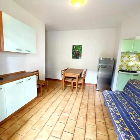 بيت للعطل Via Delle Campanule For 5 *